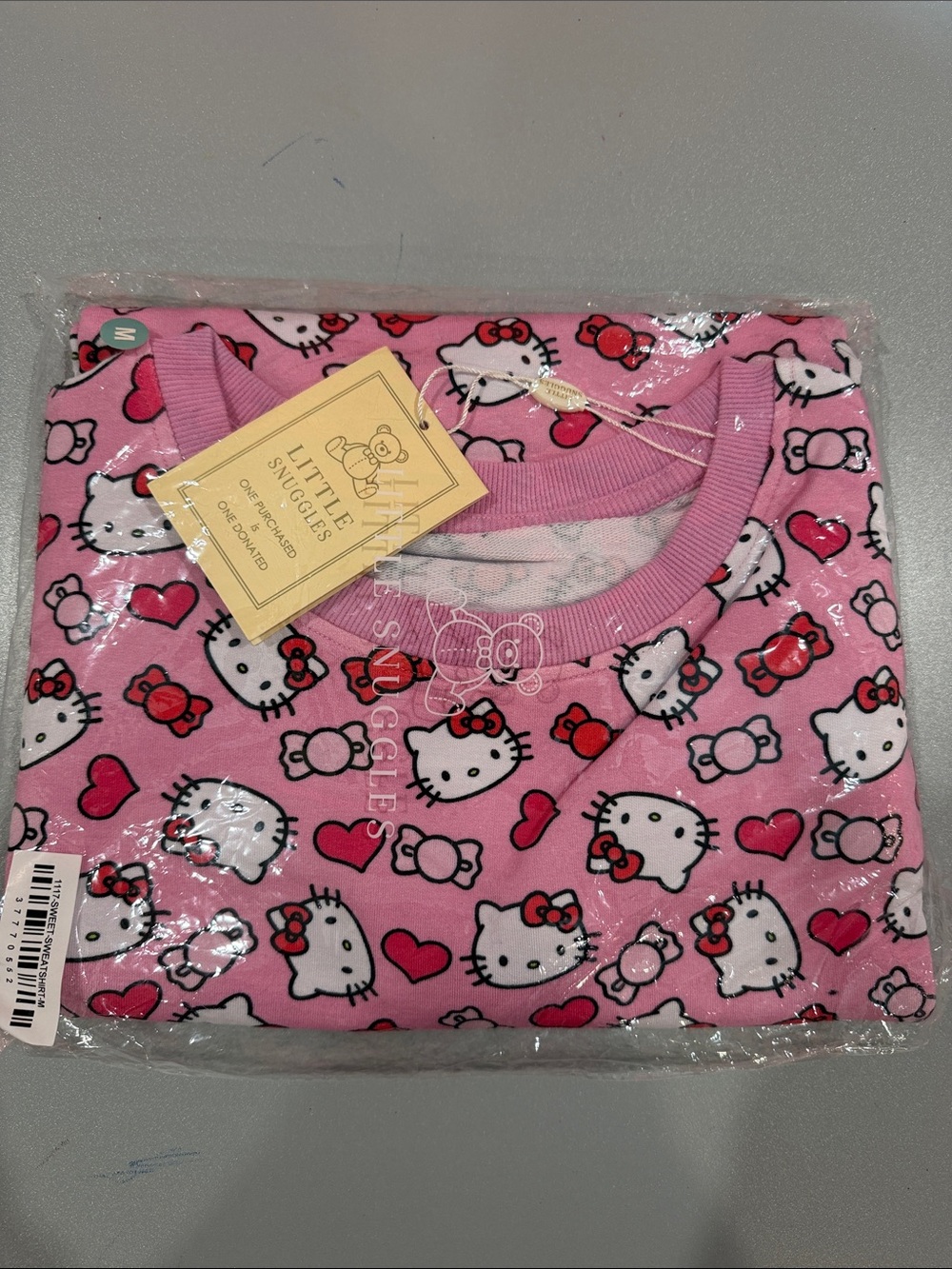 Little Snuggles Bamboo Women’s Hello Kitty Hearts Sweatshirt Medium NWT